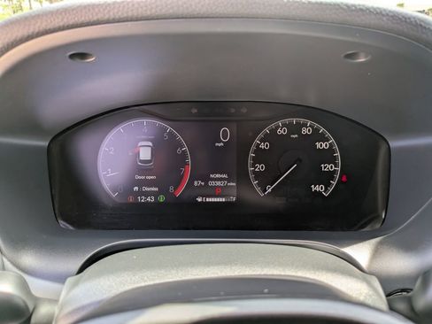 Used 2025 Honda HR-V LX image 34