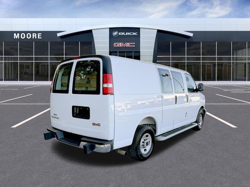 Used 2025 GMC Savana 2500 w/ Driver Convenience Package RWD image 3