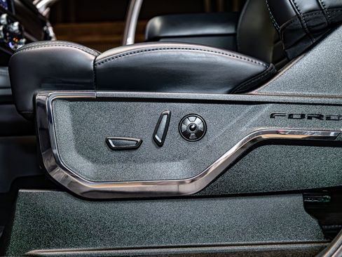 Used 2026 Ford F250 Platinum image 24