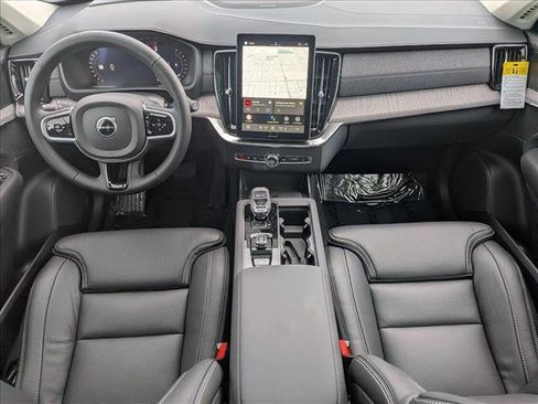 New 2026 Volvo XC90 B6 Ultra w/ Protection Package image 16