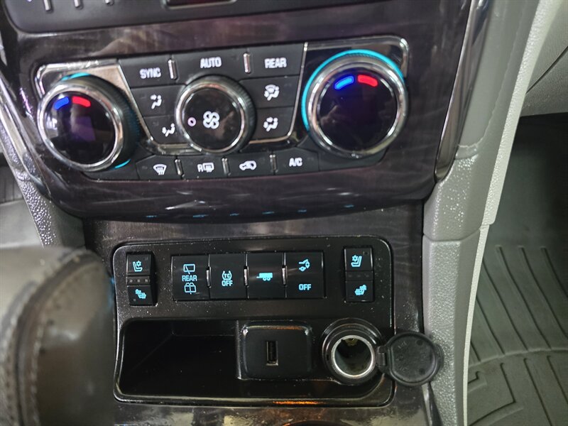 Used 2016 Buick Enclave Premium w/ Experience Buick Package FWD image 28