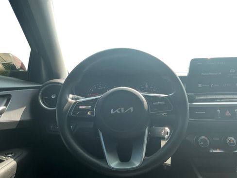 Used 2024 Kia Forte LXS w/ LXS Technology Package FWD image 12
