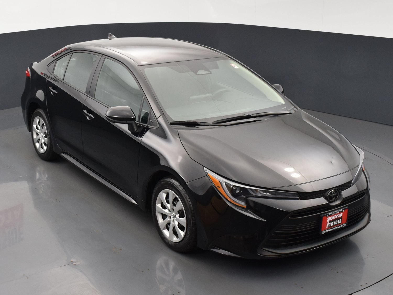 Used 2025 Toyota Corolla LE FWD image 21