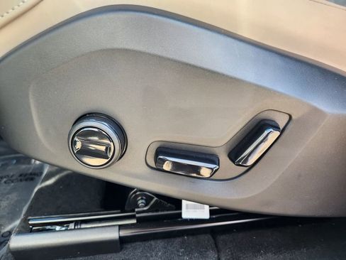 New 2026 Volvo XC60 B5 Core w/ Climate Package image 14