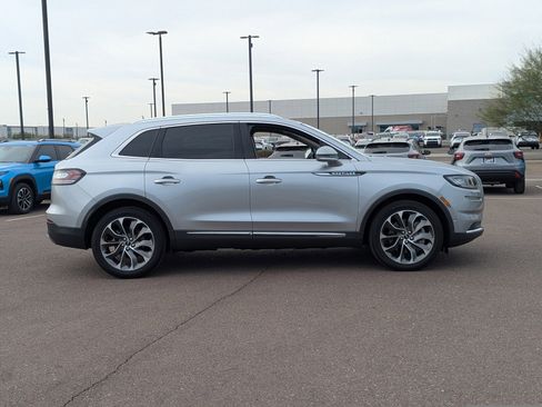 Used 2021 Lincoln Nautilus Reserve image 6