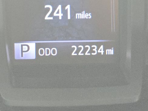 Used 2023 Toyota Tacoma SR image 29