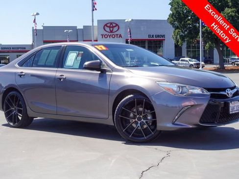 Used 2017 Toyota Camry SE FWD image 7