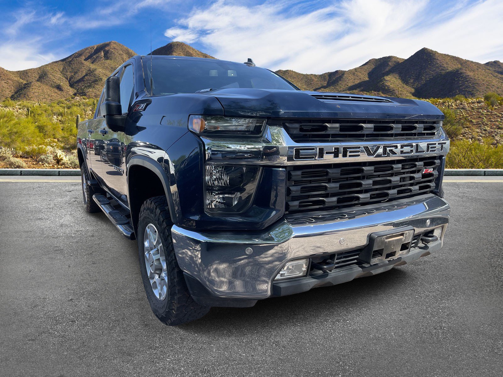 Used 2020 Chevrolet Silverado 3500 LT w/ Convenience Package AWD/4WD image 3