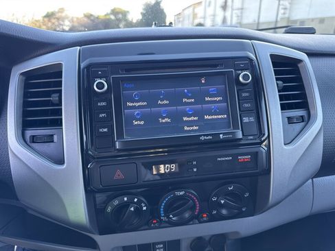 Used 2014 Toyota Tacoma PreRunner w/ TRD Off-Road Package image 24