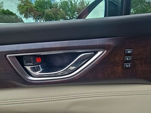 Used 2019 Subaru Ascent Touring image 14