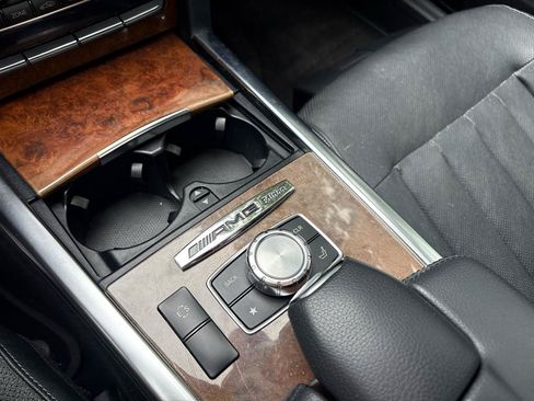Used 2014 Mercedes-Benz E 550 4MATIC Sedan image 29
