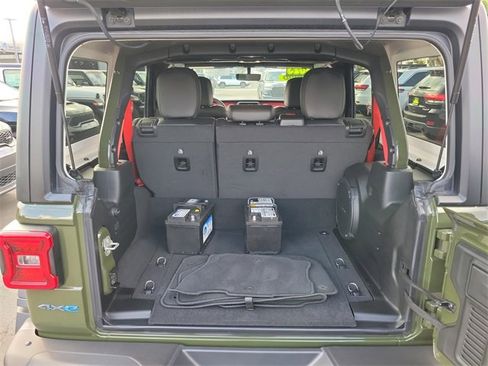 Used 2023 Jeep Wrangler Unlimited Rubicon 4xe image 8