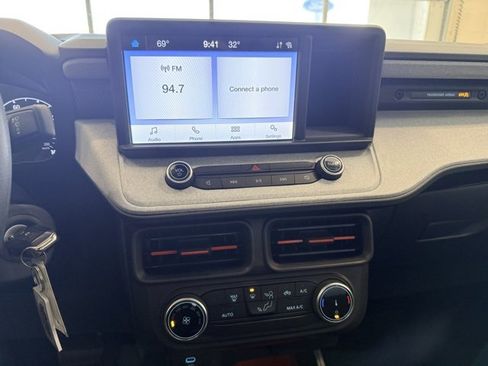 Used 2022 Ford Maverick XLT image 27