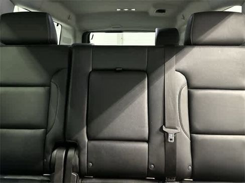 Used 2019 Chevrolet Suburban LT image 14