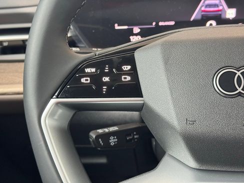 New 2025 Audi Q5 2.0T Premium image 28