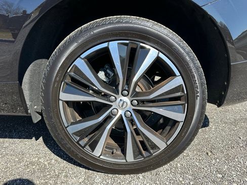 Used 2023 Volvo XC60 B5 Plus w/ Protection Package Premier image 13