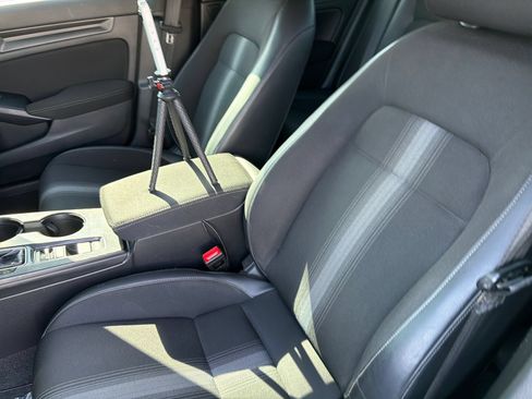 Used 2022 Honda Civic Sport image 28