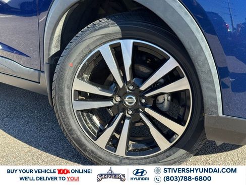 Used 2020 Nissan Kicks SV image 4