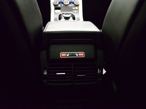 Used 2017 Land Rover Range Rover Evoque SE Premium image 23