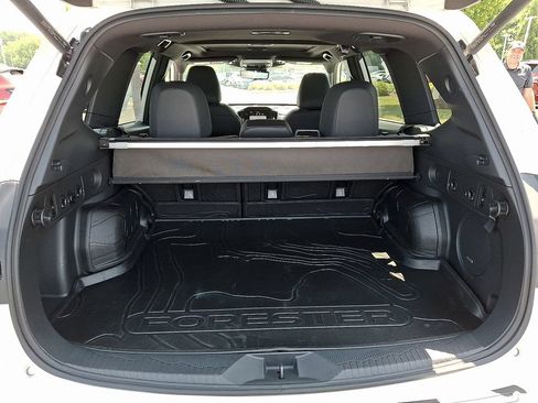 Used 2025 Subaru Forester Touring AWD/4WD image 28