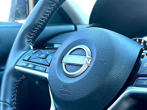 Used 2023 Nissan Altima 2.0 SR image 30