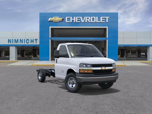 New 2026 Chevrolet Express 3500 w/ Power Convenience Package RWD image 1