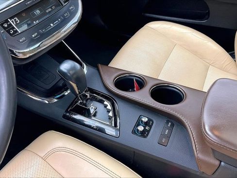 Used 2016 Toyota Avalon Limited image 17