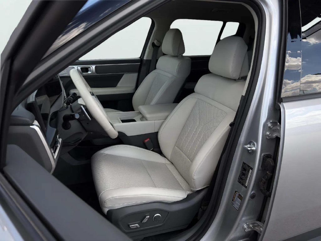 Used 2026 Hyundai Santa Fe SEL AWD/4WD image 10