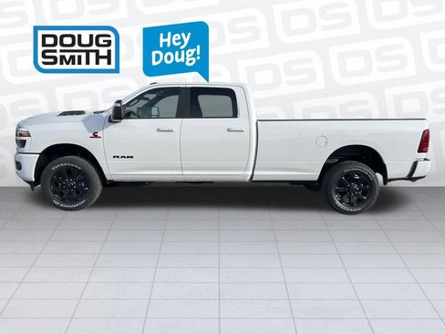 New 2026 RAM 2500 Laramie w/ Night Edition AWD/4WD image 32