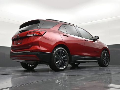 Used 2022 Chevrolet Equinox RS w/ RS Leather Package FWD image 24