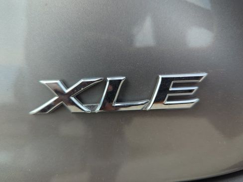 Used 2025 Toyota Camry XLE FWD image 23