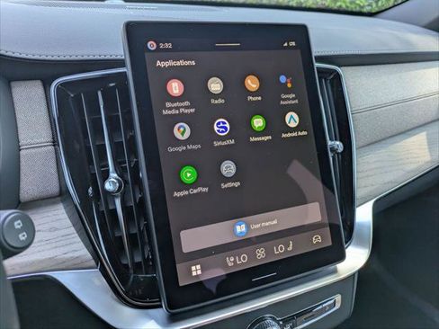 New 2026 Volvo XC90 T8 Plus w/ Protection Package Premier image 9