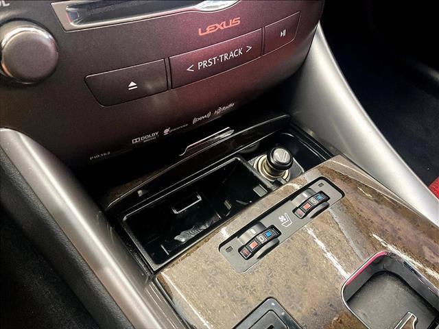 Used 2014 Lexus IS 250C w/ Luxury Package RWD image 23