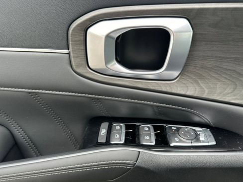 New 2026 Kia Sorento SX image 12