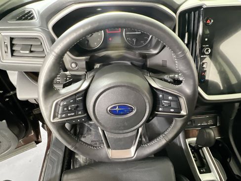Used 2023 Subaru Ascent Touring AWD/4WD image 11