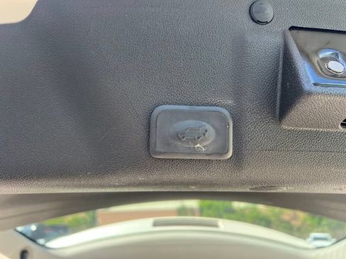 Used 2012 GMC Acadia SLE FWD image 17