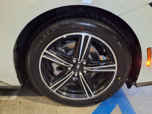 Used 2024 Ford Mustang Premium image 23