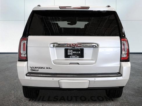 Used 2016 GMC Yukon XL Denali AWD/4WD image 7