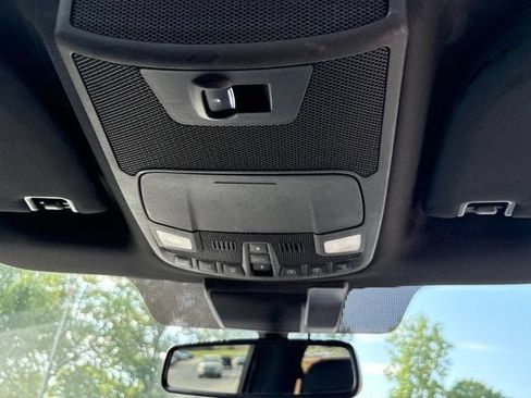 Used 2020 Ford F150 XLT w/ Equipment Group 302A Luxury AWD/4WD image 10
