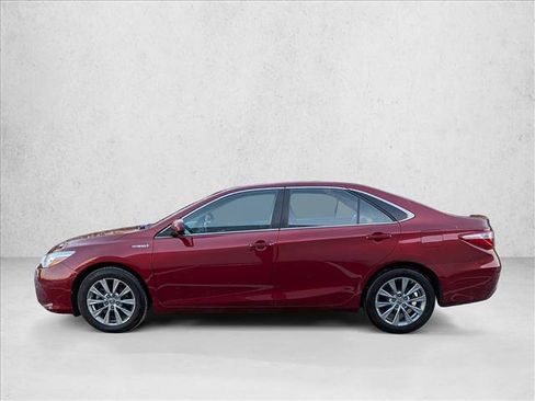 Used 2015 Toyota Camry XLE image 9