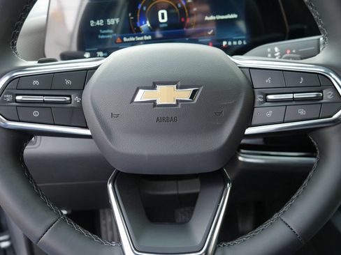 New 2026 Chevrolet Equinox LT w/ Convenience Package II AWD/4WD image 12