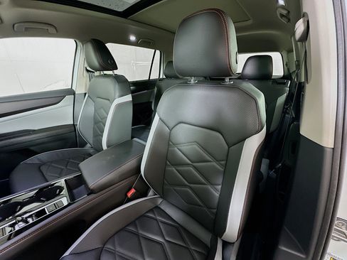 New 2026 Volkswagen Atlas Peak Edition AWD/4WD image 19