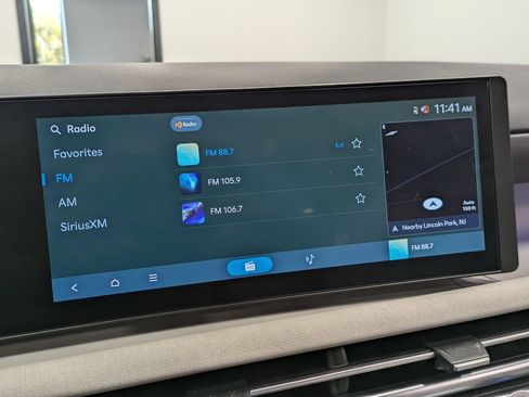 Certified 2025 Hyundai Tucson SEL AWD/4WD image 12