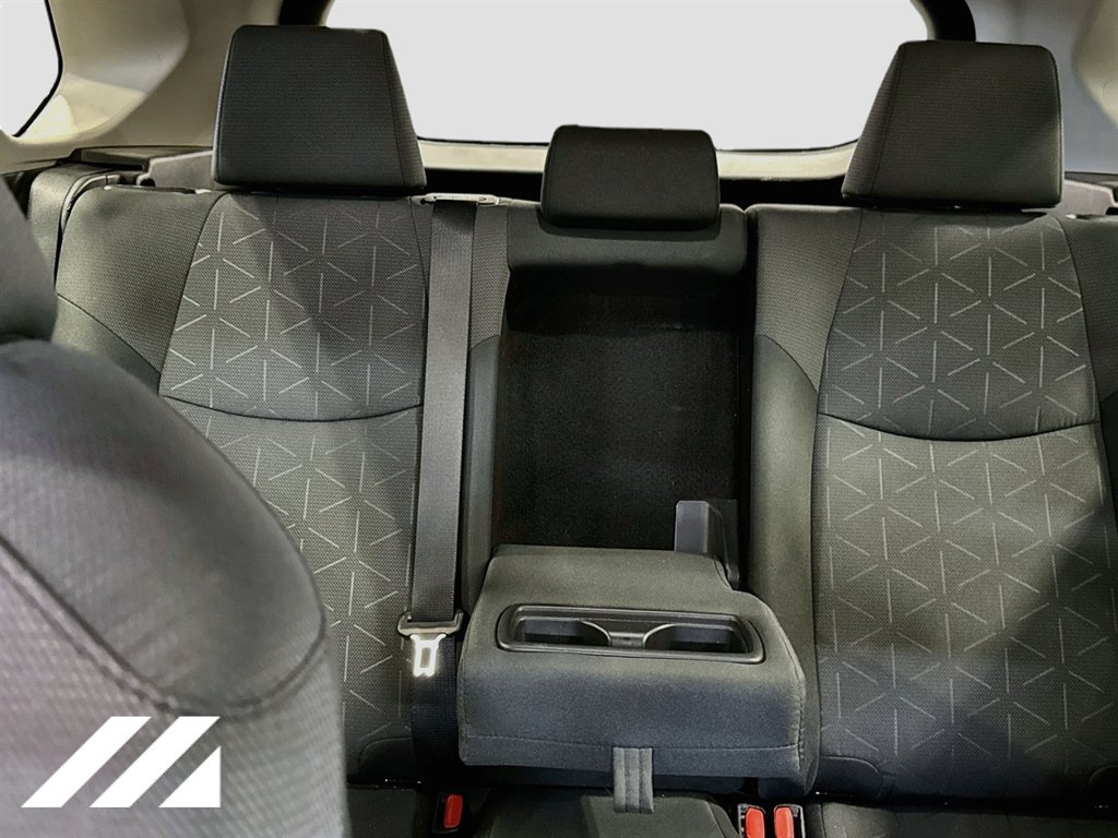Used 2024 Toyota RAV4 XLE AWD/4WD image 29