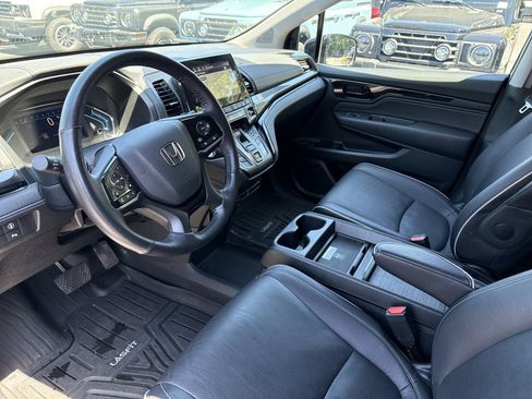 Used 2024 Honda Odyssey Elite image 11