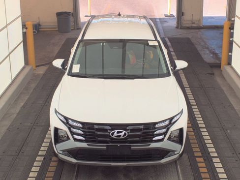 Used 2025 Hyundai Tucson SEL FWD image 2