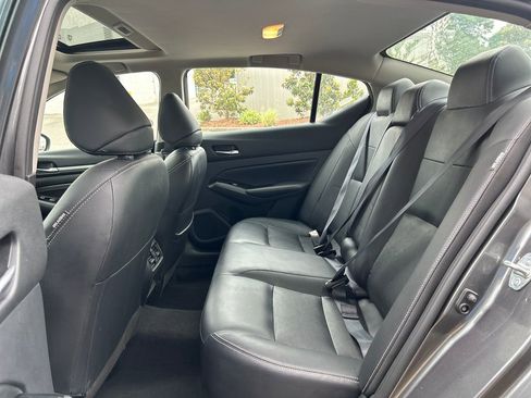 Used 2023 Nissan Altima 2.5 SL FWD image 14