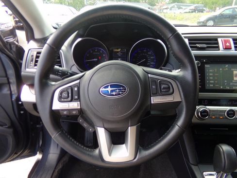 Used 2015 Subaru Outback 2.5i Limited AWD/4WD image 19