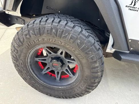 Used 2011 Jeep Wrangler Sport AWD/4WD image 9