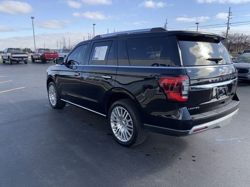 Used 2024 Ford Expedition Limited AWD/4WD image 18